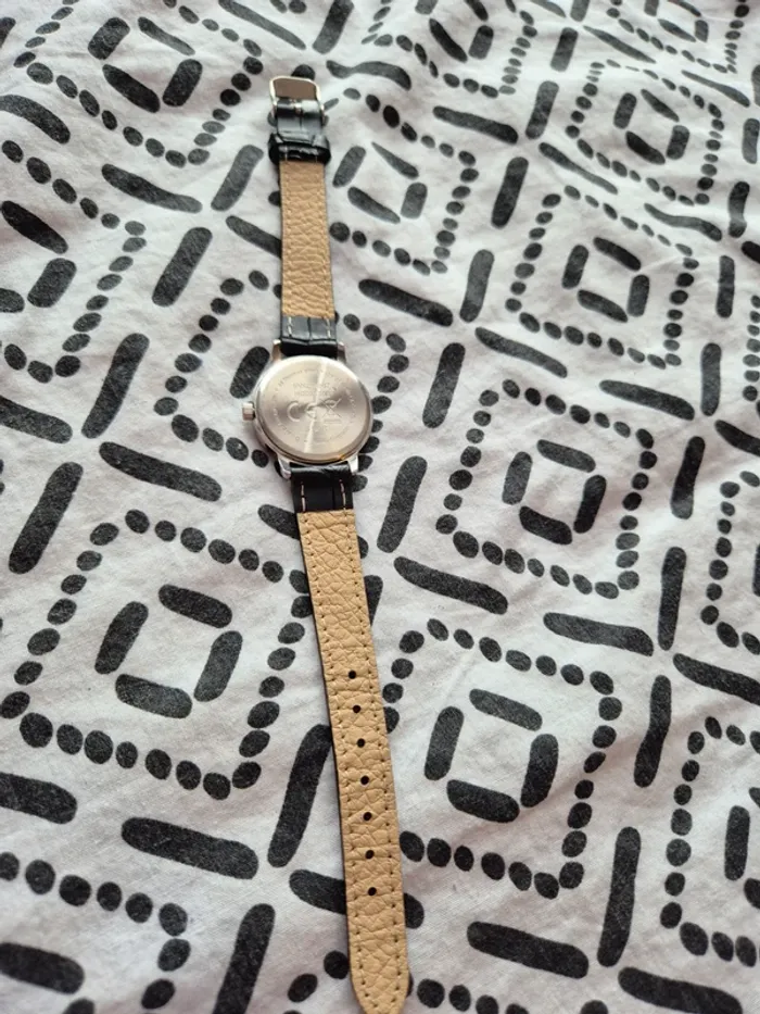 Montre - photo numéro 3