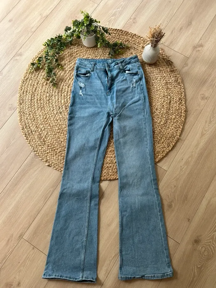 Jean flare Kiabi taille 38