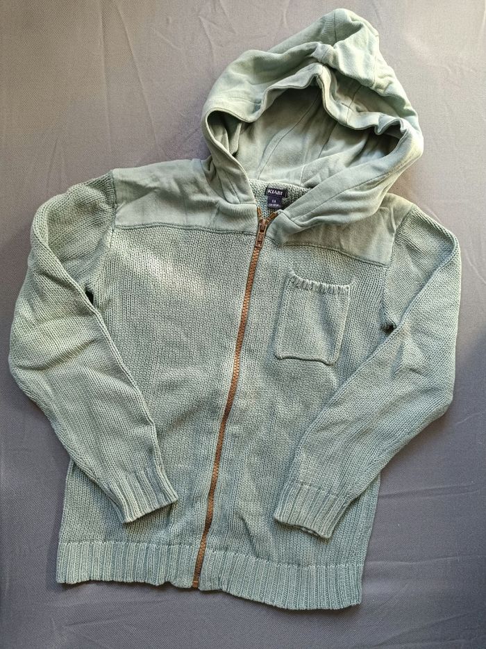 Gilet a capuche 🎮 Taille 8 ans