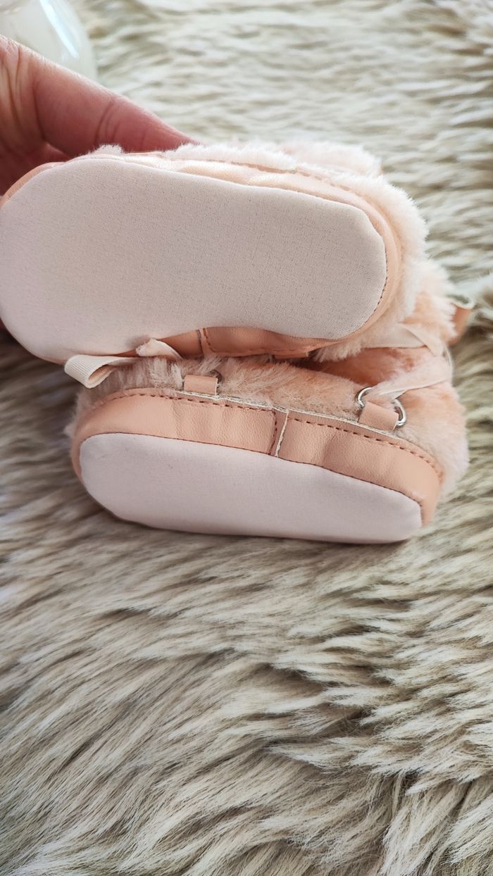 Botte rose Kiabi 3/6 mois - photo numéro 3