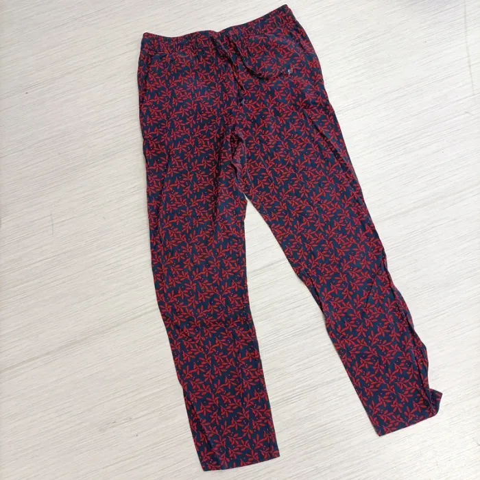 12 pantalons femme taille M variés coupe droite, slim, cargo, imprimés - photo numéro 7