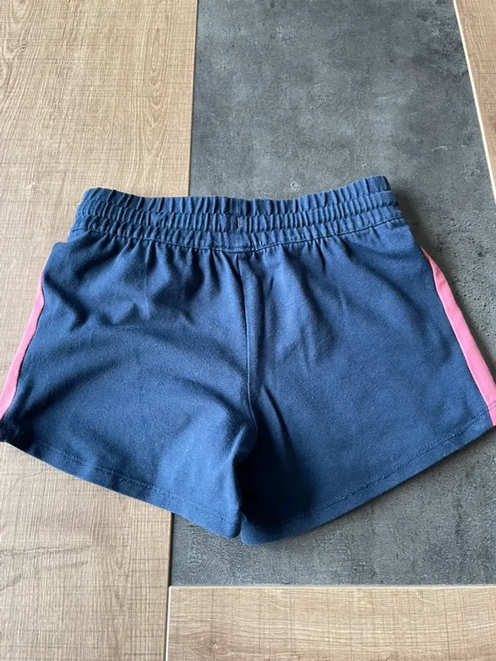 Short fille Décathlon 8 ans - photo numéro 2