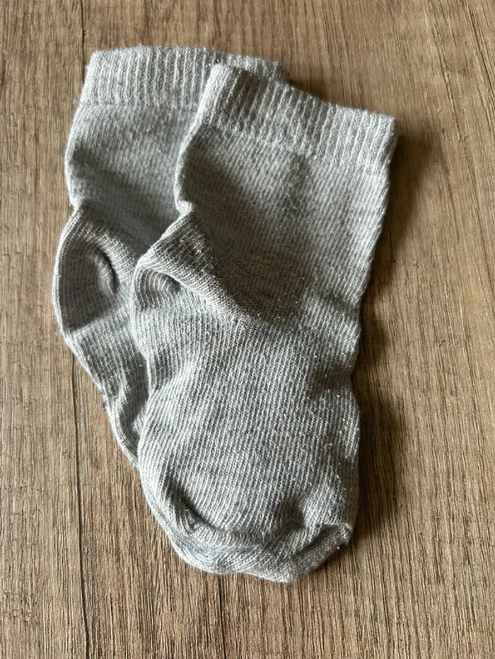 2 paires de chaussettes grises - photo numéro 4