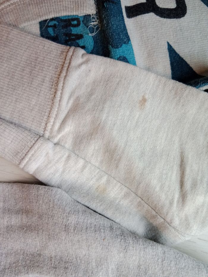 Lot vêtements garçon 5 ans - photo numéro 2