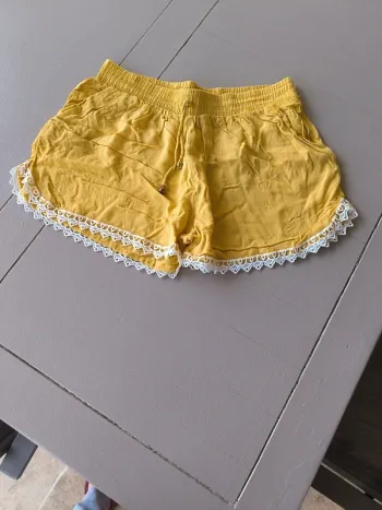 Short jeune