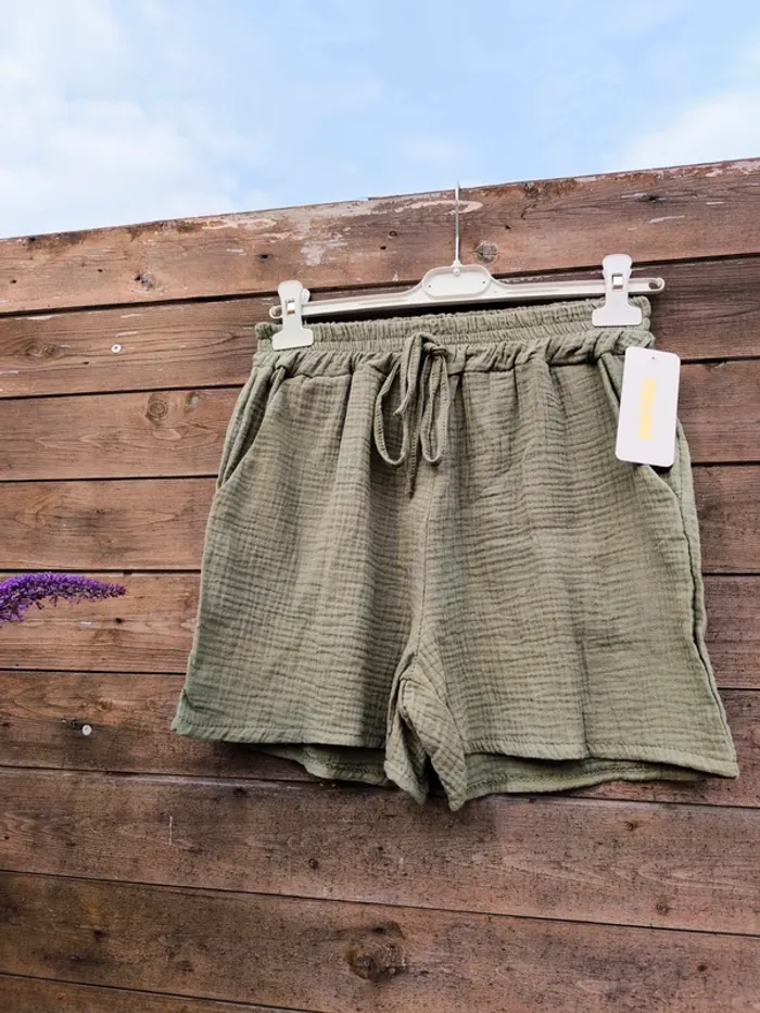 Short vert kaki gaz de coton TU 38 à 44 - photo numéro 4