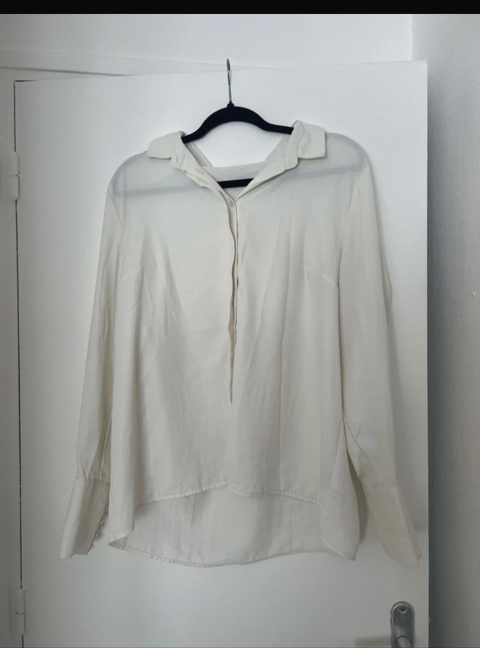 Chemise blanche à manches longues