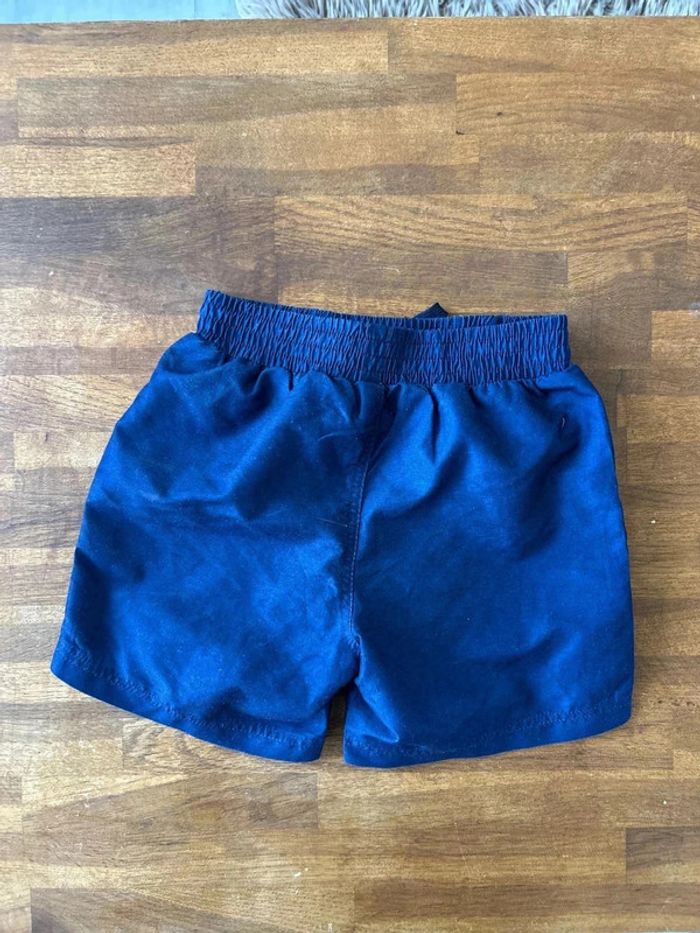 Short de bain Captain America taille 3 ans - photo numéro 2