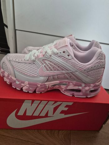 Nike air max moto 2k
