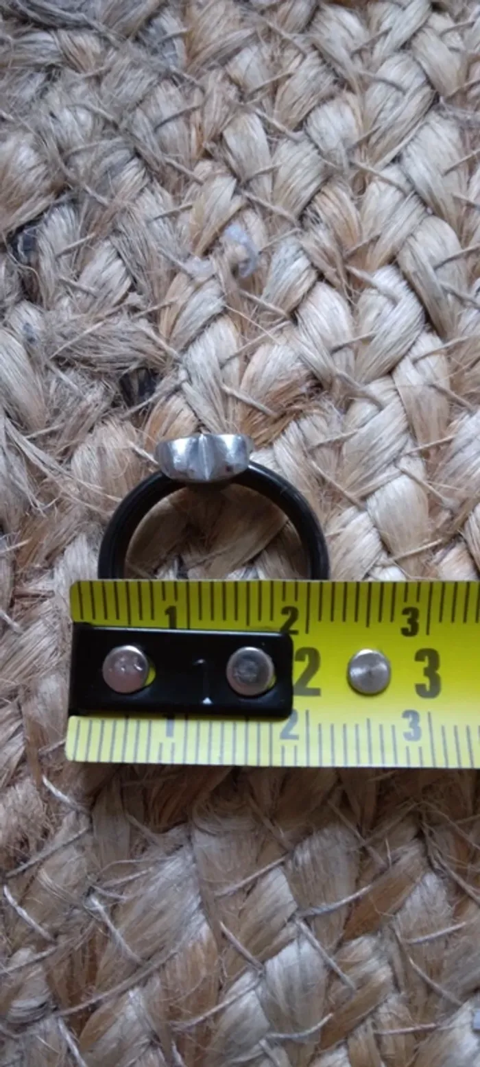 Bague noire coeur - photo numéro 3
