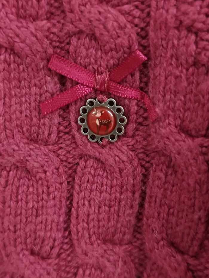 Gilet fille Sergent Major 5 ans – bordeaux à torsades et petits pompons 🍇 - photo numéro 3