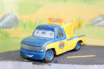 Disney Pixar cars Tow