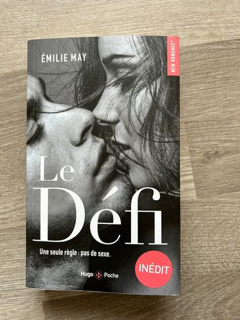 Livre « le défi » de Émilie May