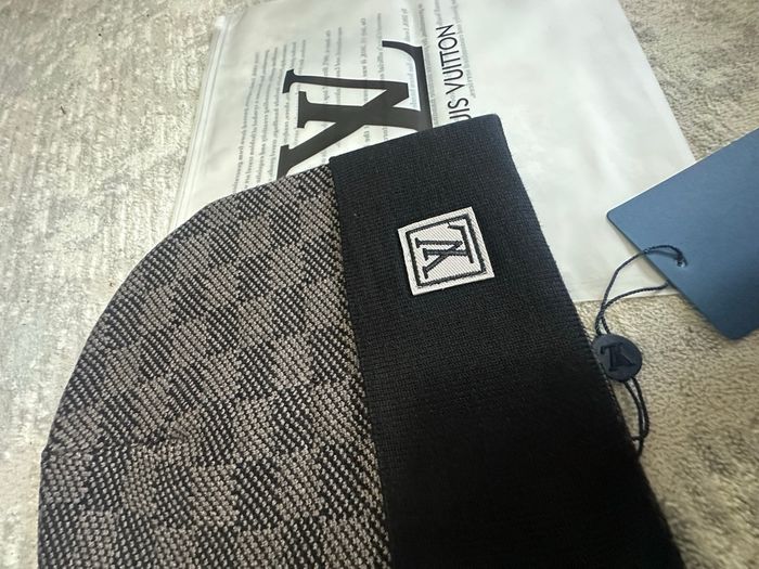 Bonnet lv gris foncé - photo numéro 2