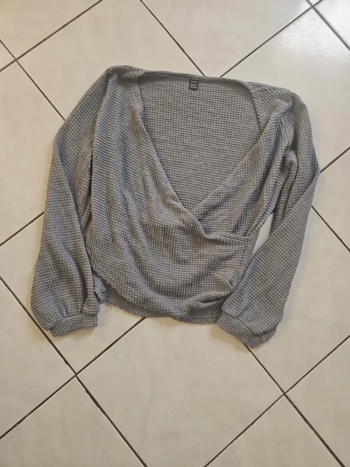 Pull en maille / pull en V / femme 44