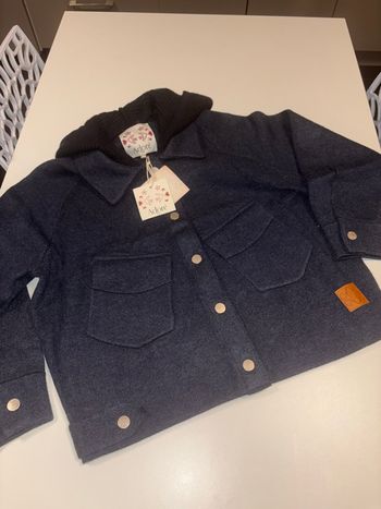 Veste Nerina courte avec capuche amovible taille S/M