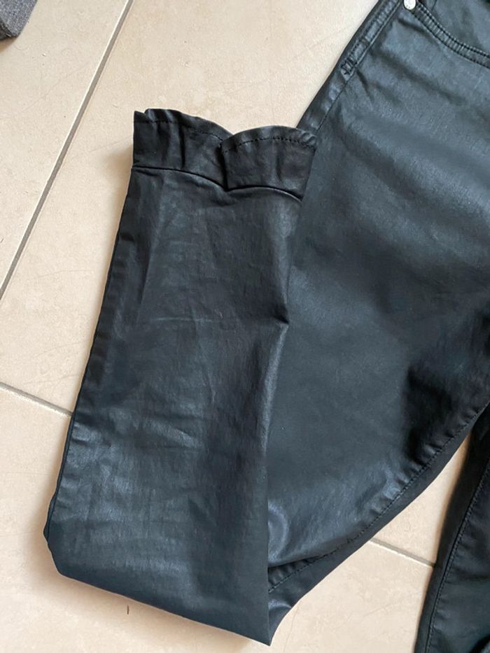 Pantalon Droit Enduit Taille 38-40  Avec Volant - photo numéro 5