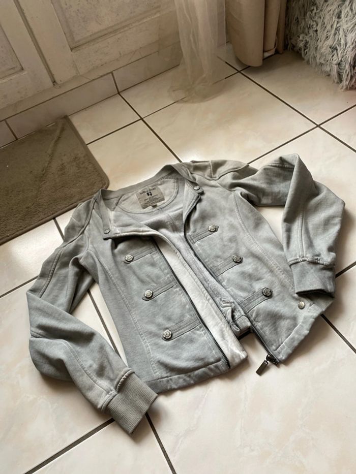 Veste xs ou 12-13 ans