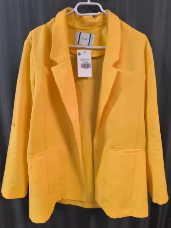 304237 blazer jaune femme taille M jennyfer