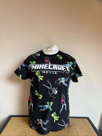T-shirt garçon taille 134