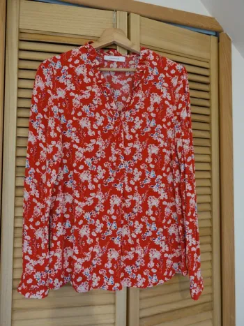 Blouse fleurie rouge