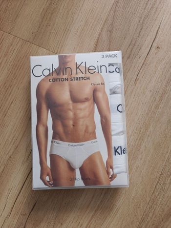Lot packs de 3 slips blanc Calvin Klein taille XS  neufs encore emballés 
