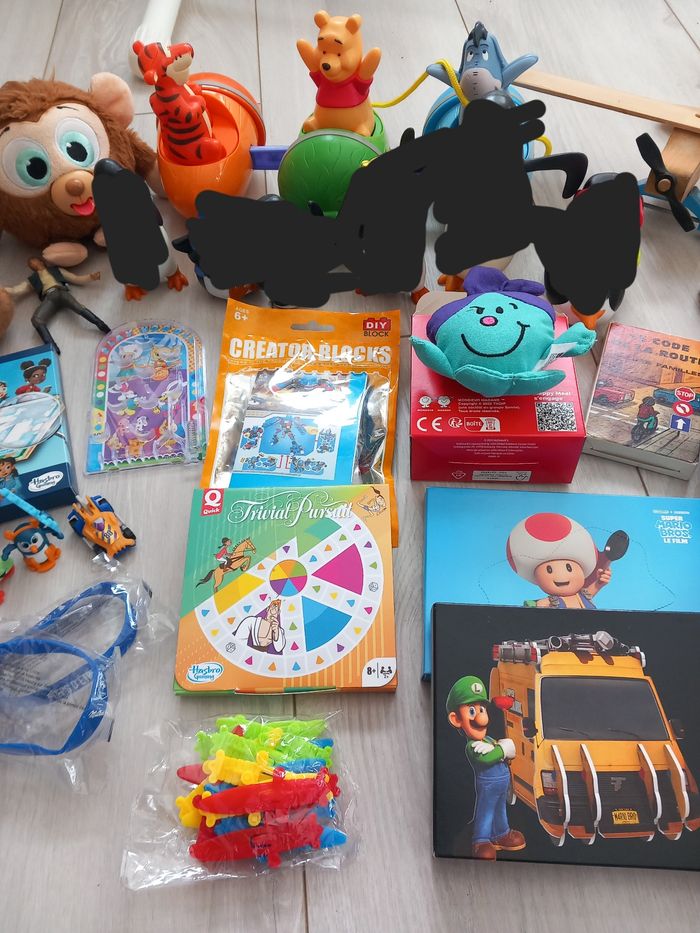 Lot de jeux, jouets, peluches ..... - photo numéro 3