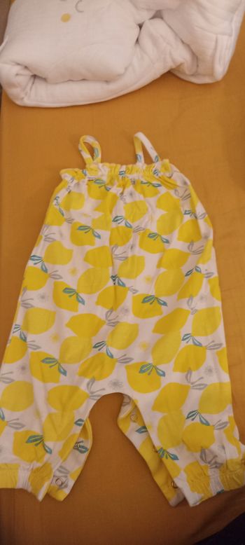 Combinaison a bretelles