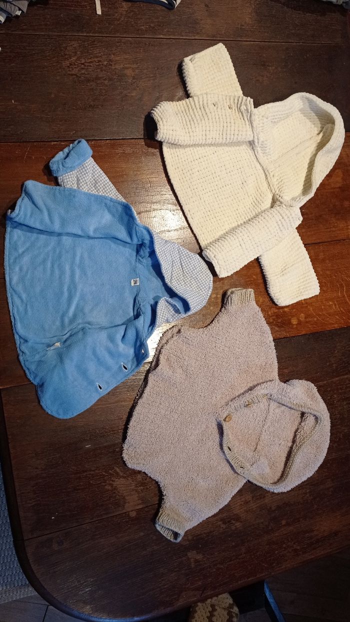 Lot de vestes chaudes 1 an - photo numéro 2