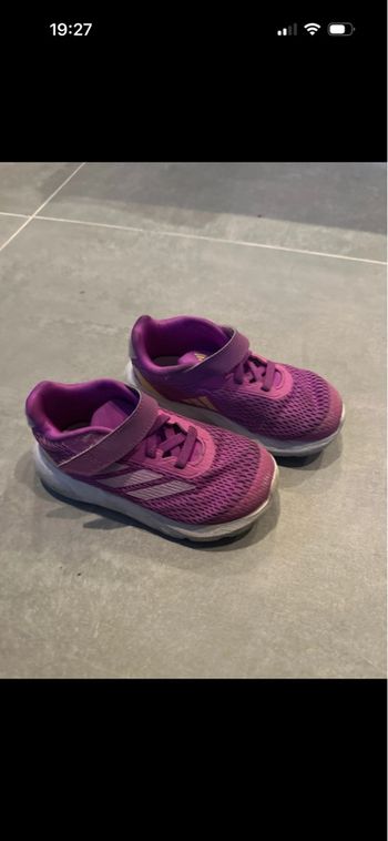 Basket Adidas taille 26
