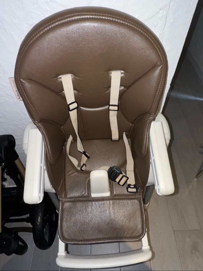 Chaise haute - photo numéro 4