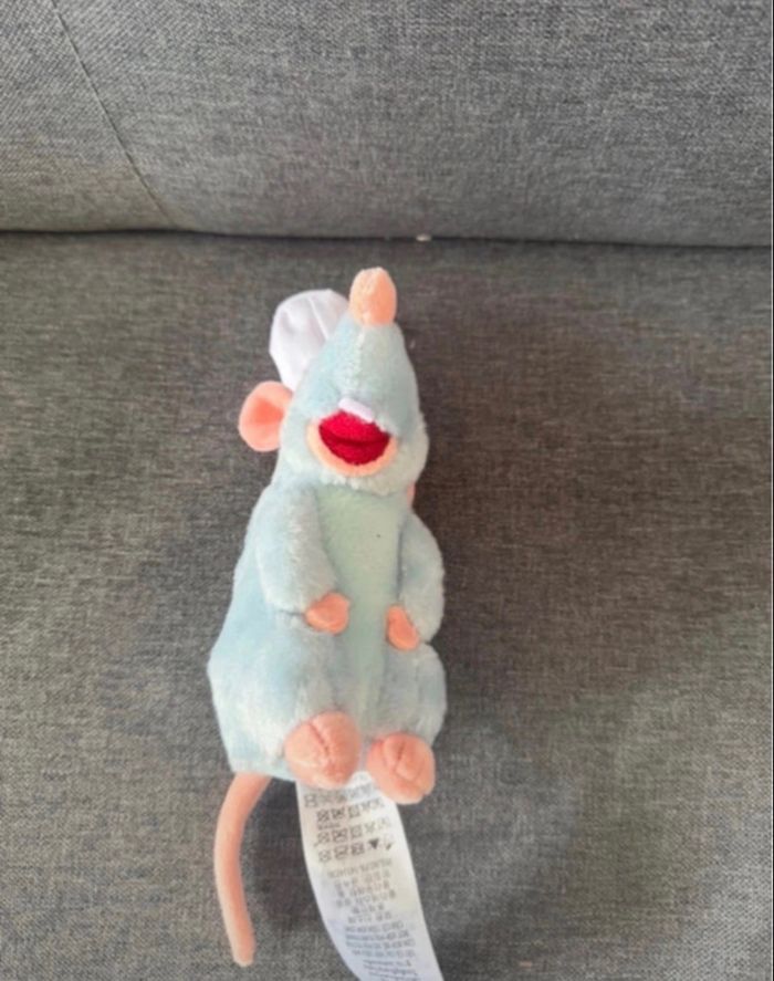 Peluche aimantée Remy Disneyland Paris ratatouille Disney pixar - photo numéro 3