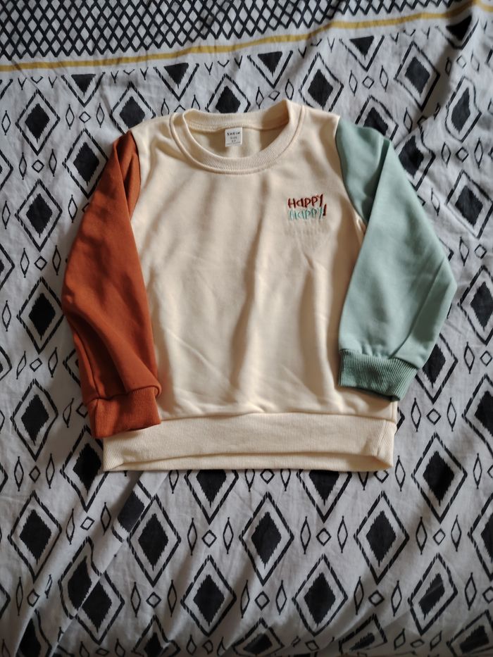 Pull neuf - photo numéro 2