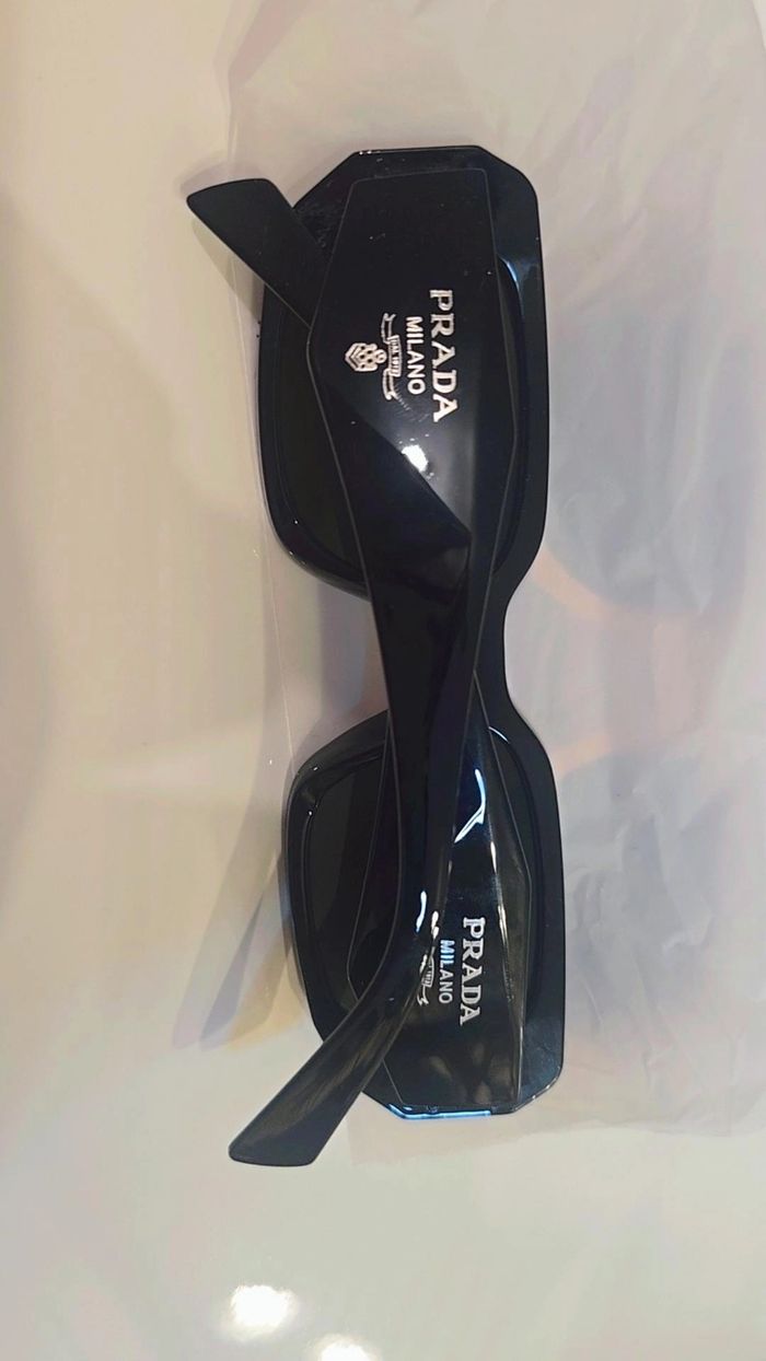 Lunettes de soleil rectangulaire noir - photo numéro 2