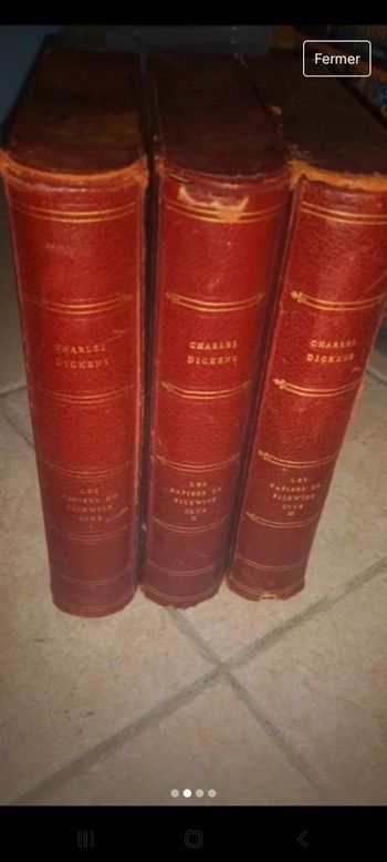 3 livre Charles Dickens les papiers du pickwick club.