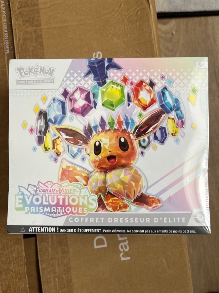 Pokémon ETB évolution prismatique neuf scellé