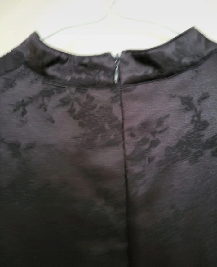 Robe noire asiatique - photo numéro 5