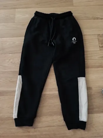 Jogging paris 2024 taille 6 ans