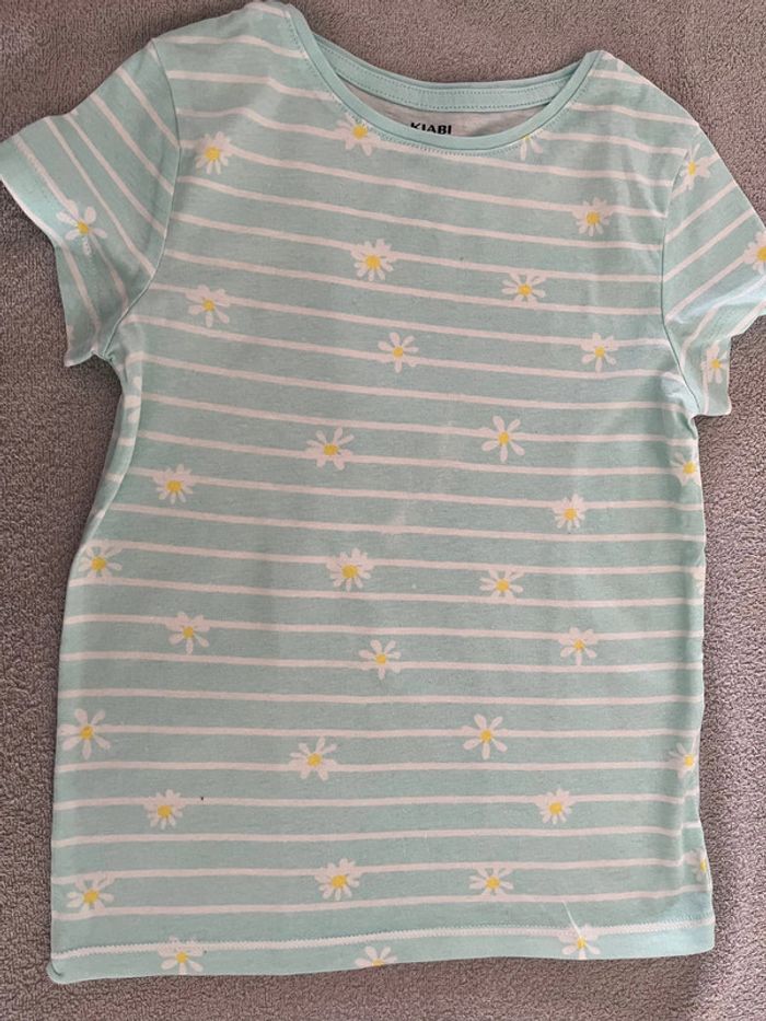 Lot 2 Tee-shirts mc fille t 6 ans