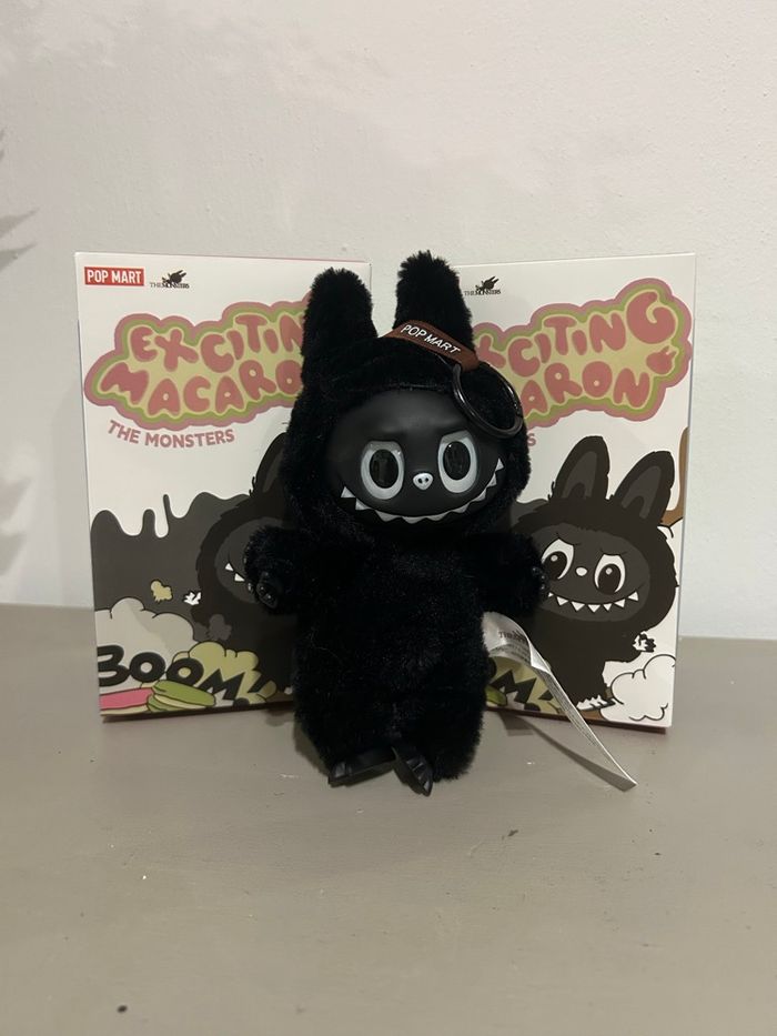 Labubu noir