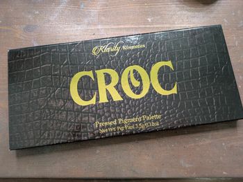 Palette Croc Klarity cosmetics