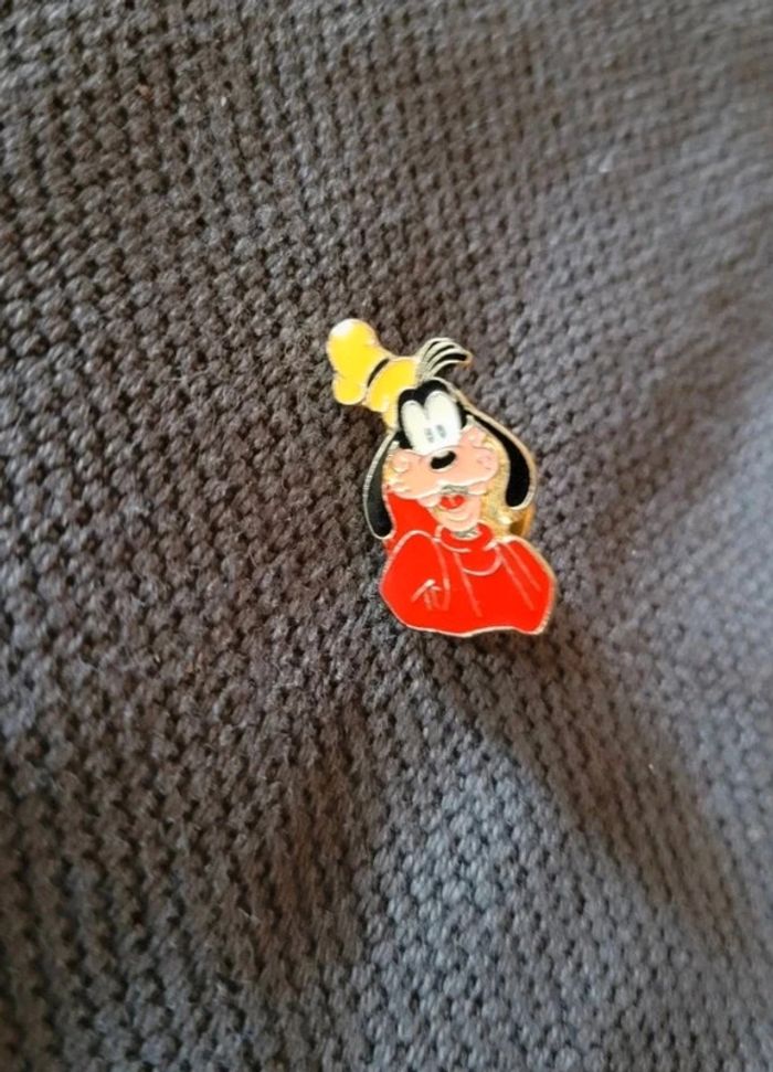 pin's disney dingo - photo numéro 3