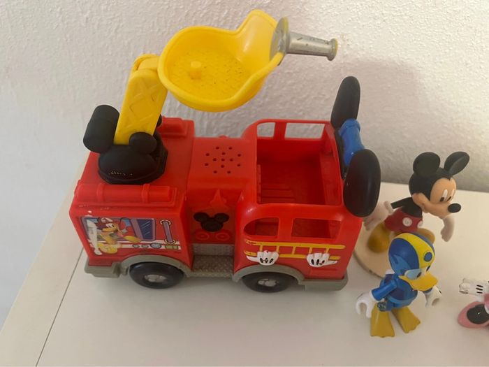 lot mickey avec voiture - photo numéro 5