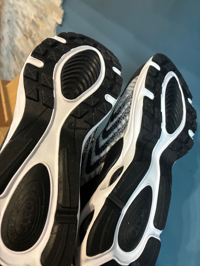 Nike air max TW pointure 38,5 - photo numéro 5