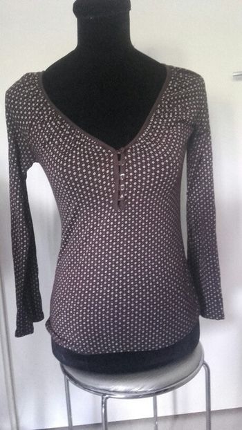 Top marron a motif état neuf