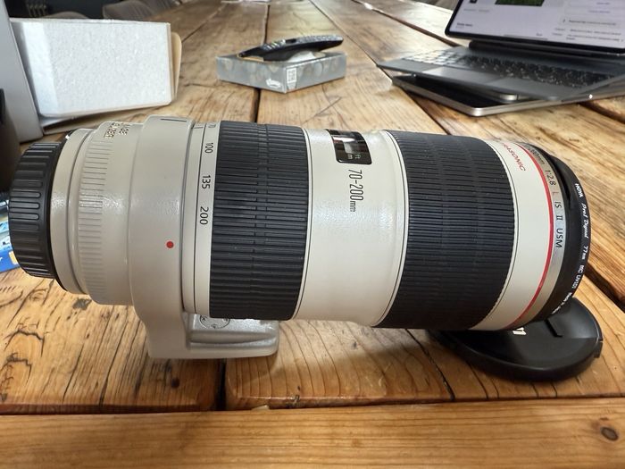 Objectif Canon EF 70-200 mm f/2,8 L Is II USM en boîte - photo numéro 2