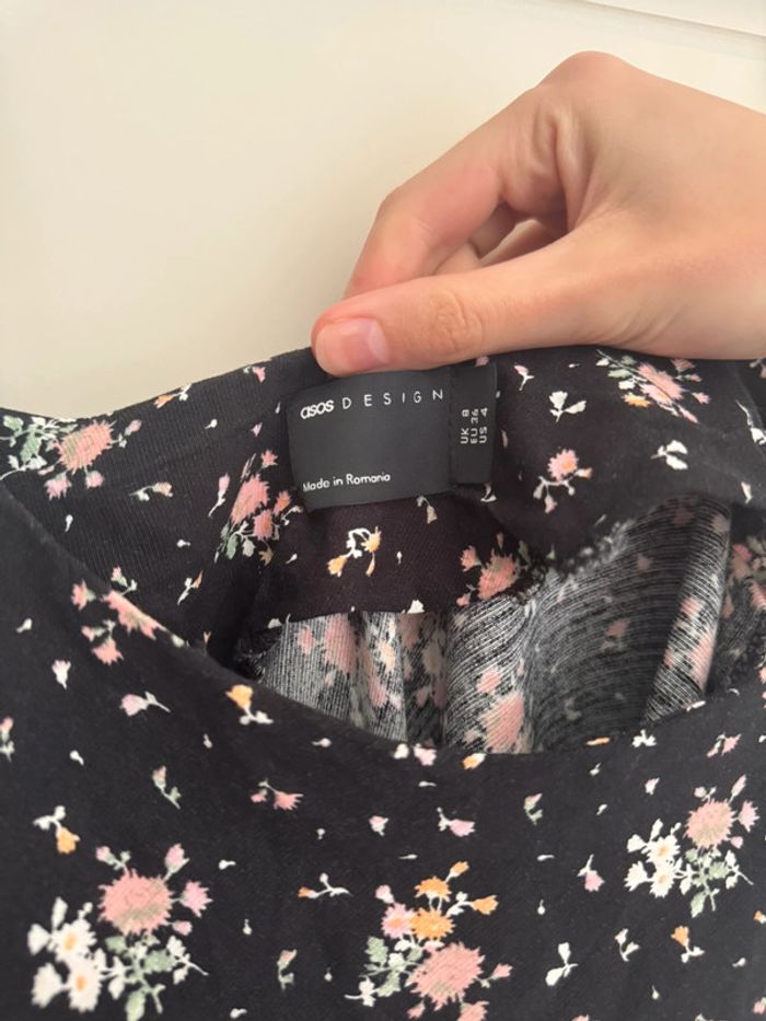 Robe courte noire à imprimé fleuris ASOS Design - photo numéro 4