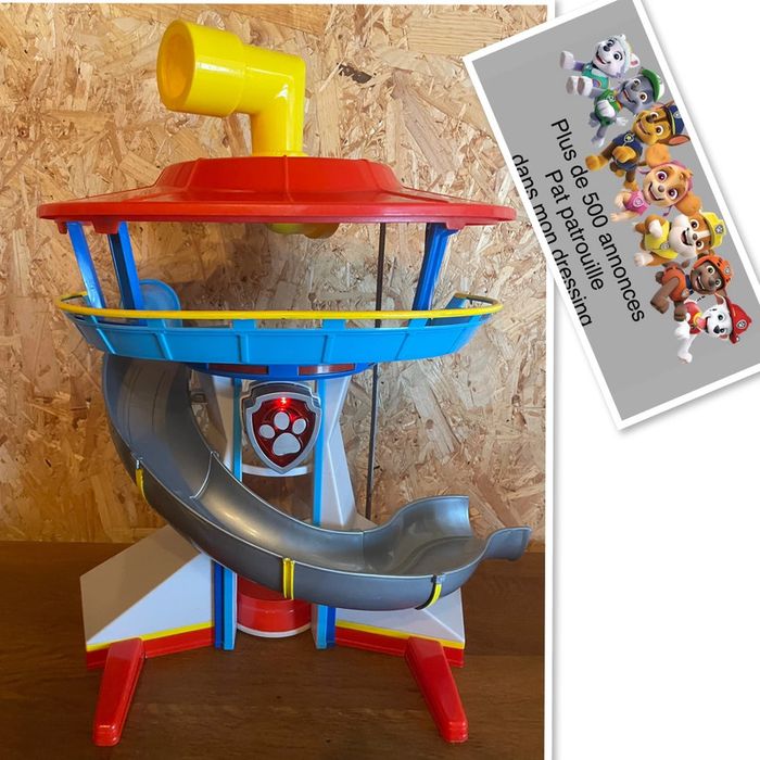 Idée Cadeau 🎁 Tour de Controle Spin Master Pat Patrouille avec blason sonore et lumineux