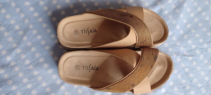Claquettes femme Pointure 36 lisez bien l'annonce surtout - photo numéro 8