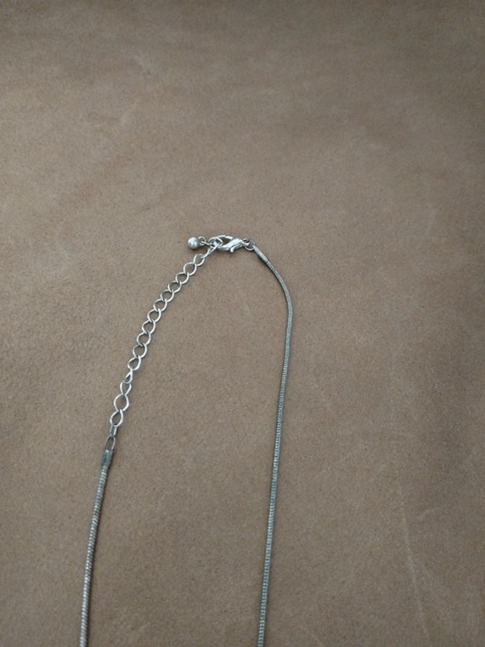Collier argenté - photo numéro 3
